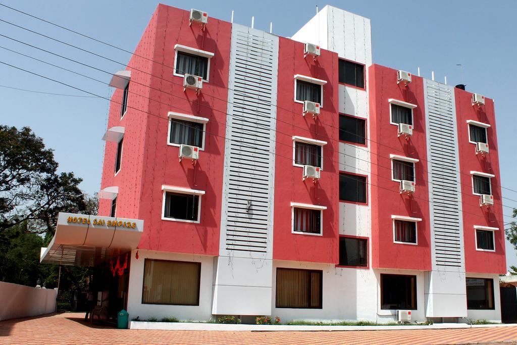 Oyo 4316 Hotel Sai Empire Shirdi Bagian luar foto