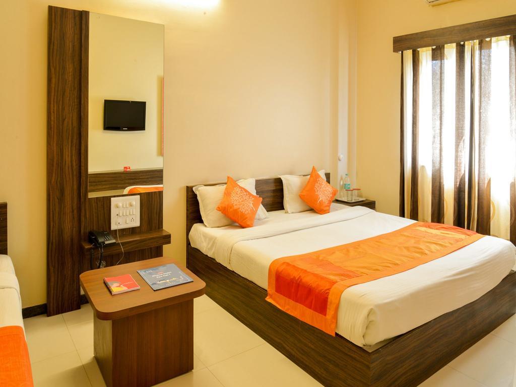 Oyo 4316 Hotel Sai Empire Shirdi Bagian luar foto